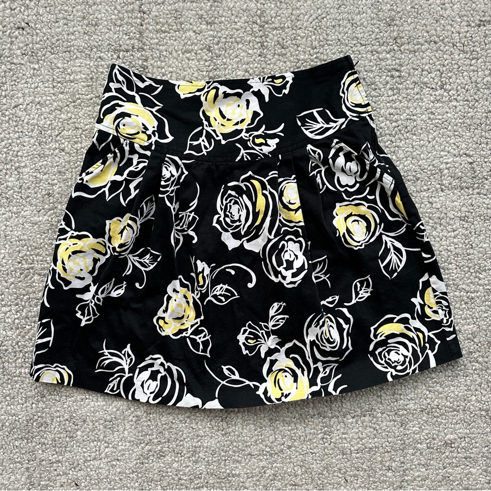 Maurices Black and Yellow Floral Skirt with Pockets
